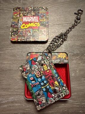 Marvel Multicolor Comic Collage Leather Chain Card Wallet